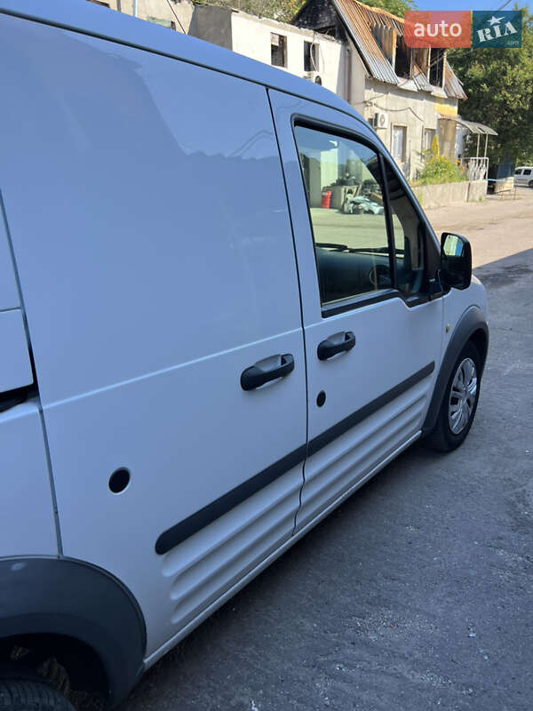 Вантажний фургон Ford Transit Connect 2012 в Дніпрі