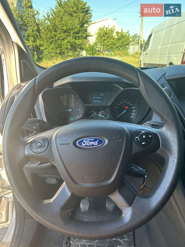 Вантажний фургон Ford Transit Connect 2016 в Зміїві