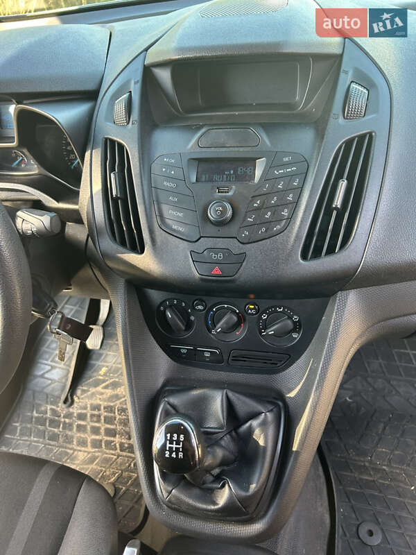 Вантажний фургон Ford Transit Connect 2016 в Зміїві