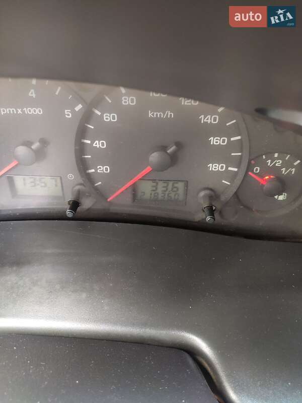 Мінівен Ford Transit Connect 2006 в Житомирі