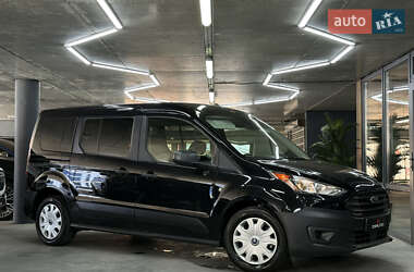 Минивэн Ford Transit Connect 2021 в 