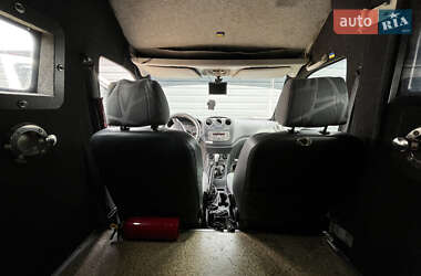 Грузовой фургон Ford Transit Connect 2011 в 