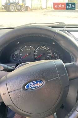 Грузовой фургон Ford Transit Connect 2006 в 