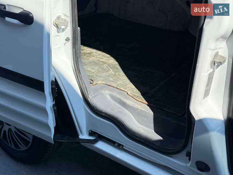 Грузовой фургон Ford Transit Connect 2009 в Ровно
