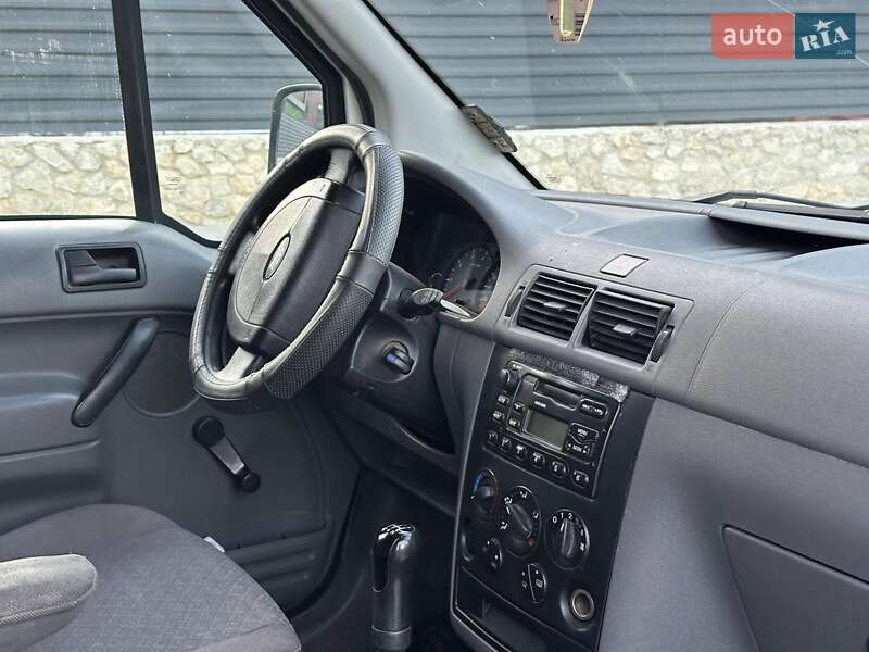 Вантажний фургон Ford Transit Connect 2005 в Тернополі