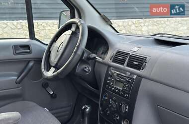 Вантажний фургон Ford Transit Connect 2005 в 