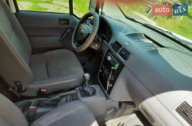 Грузовой фургон Ford Transit Connect 2005 в 