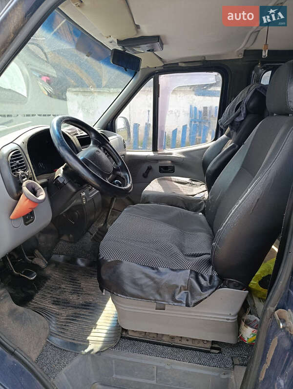 Мінівен Ford Transit Connect 2002 в Батурині
