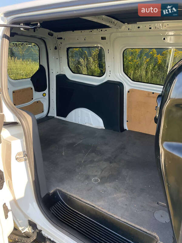 Вантажний фургон Ford Transit Connect 2015 в Костопілі