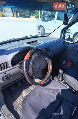 Вантажний фургон Ford Transit Connect 2002 в 