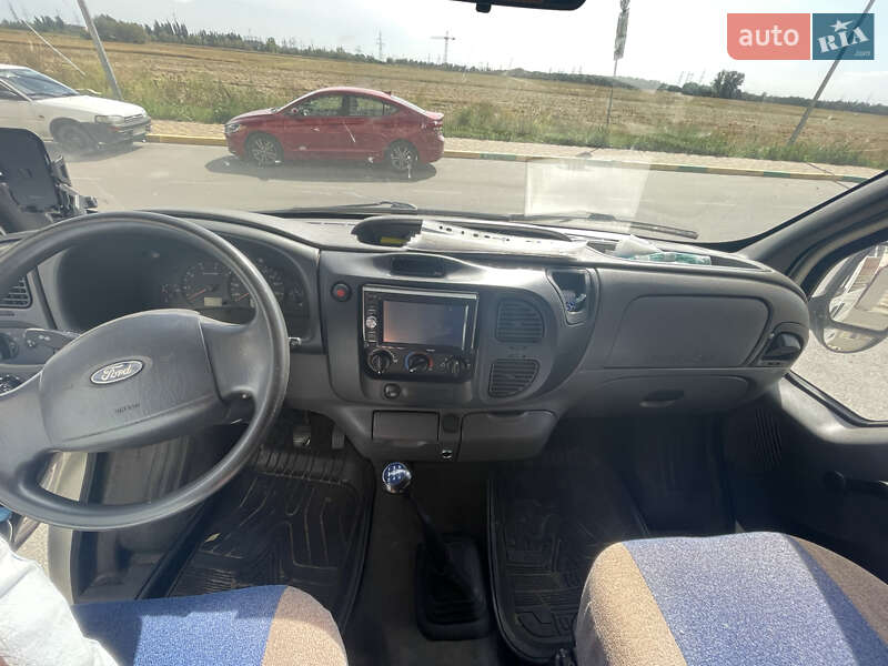 Минивэн Ford Transit Connect 2004 в Киеве