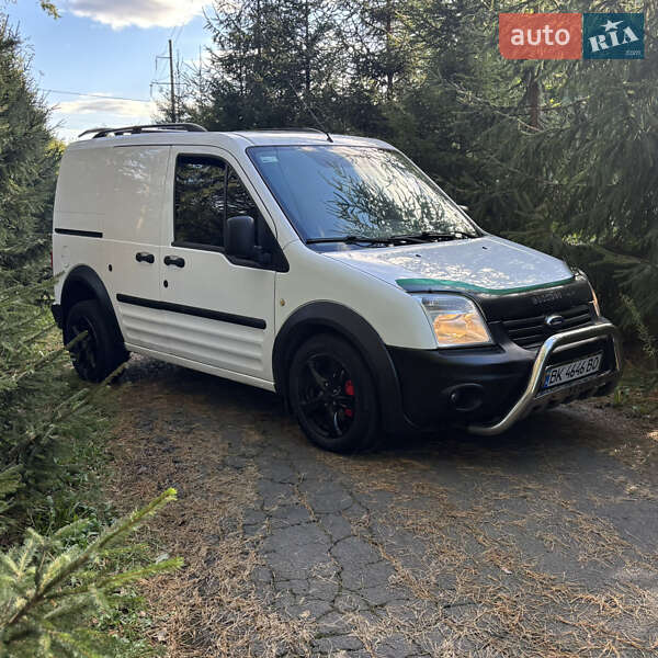 Вантажний фургон Ford Transit Connect 2010 в Сарнах