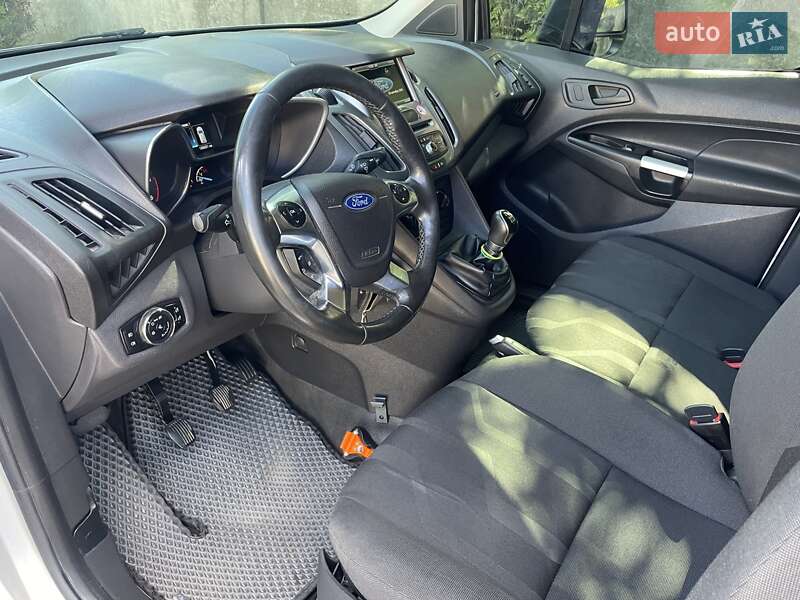 Грузовой фургон Ford Transit Connect 2016 в Черновцах