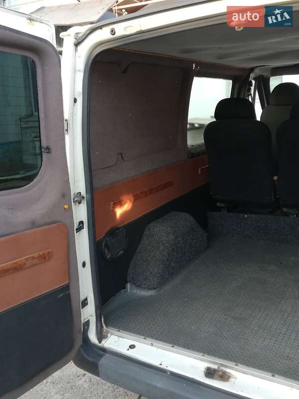 Минивэн Ford Transit Connect 2006 в Николаеве