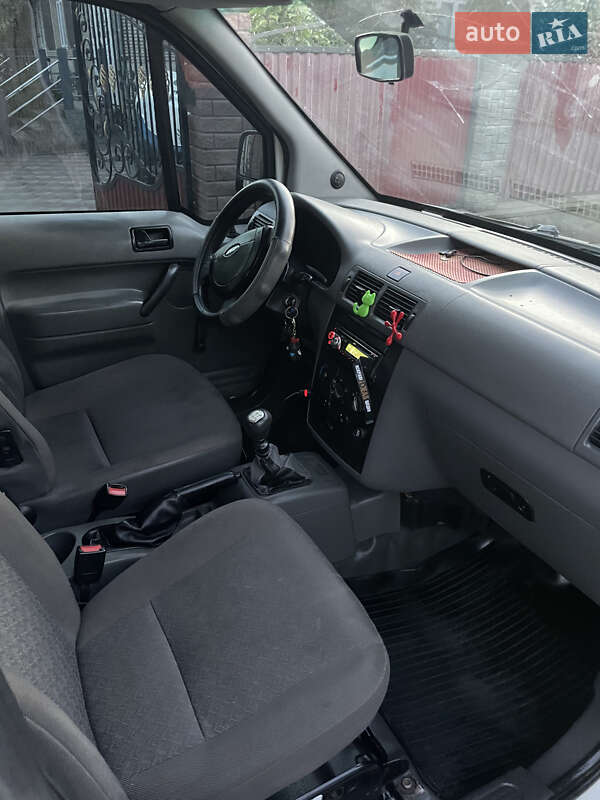 Мінівен Ford Transit Connect 2003 в Чернівцях