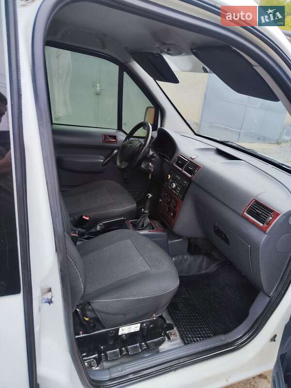 Мінівен Ford Transit Connect 2007 в Чернівцях