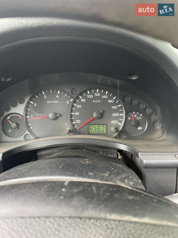 Мінівен Ford Transit Connect 2009 в Ізяславі