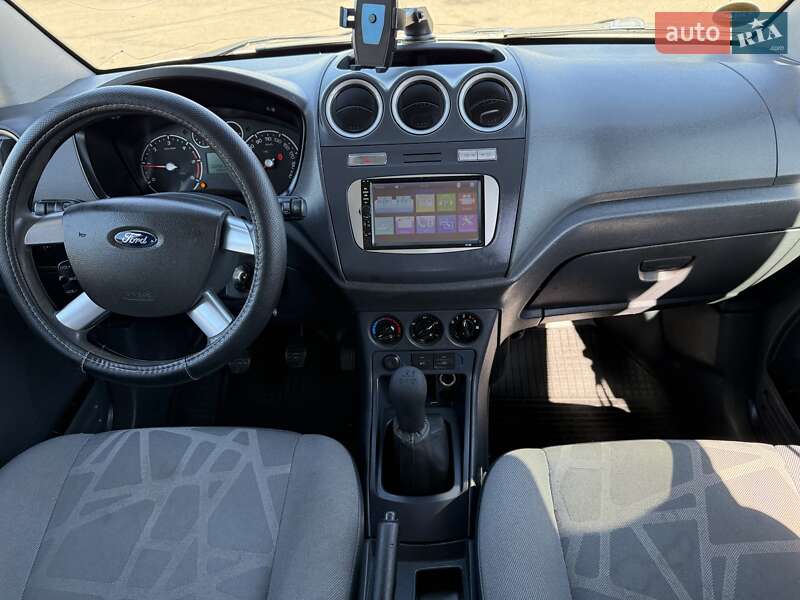 Вантажний фургон Ford Transit Connect 2011 в Миколаєві