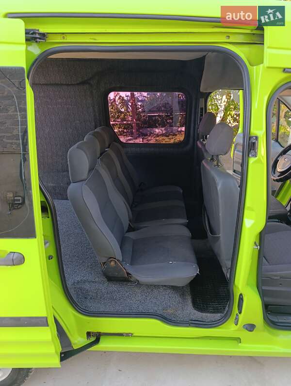 Мінівен Ford Transit Connect 2005 в Рогатині