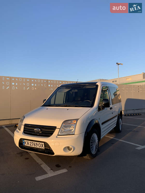 Минивэн Ford Transit Connect 2009 в Киеве