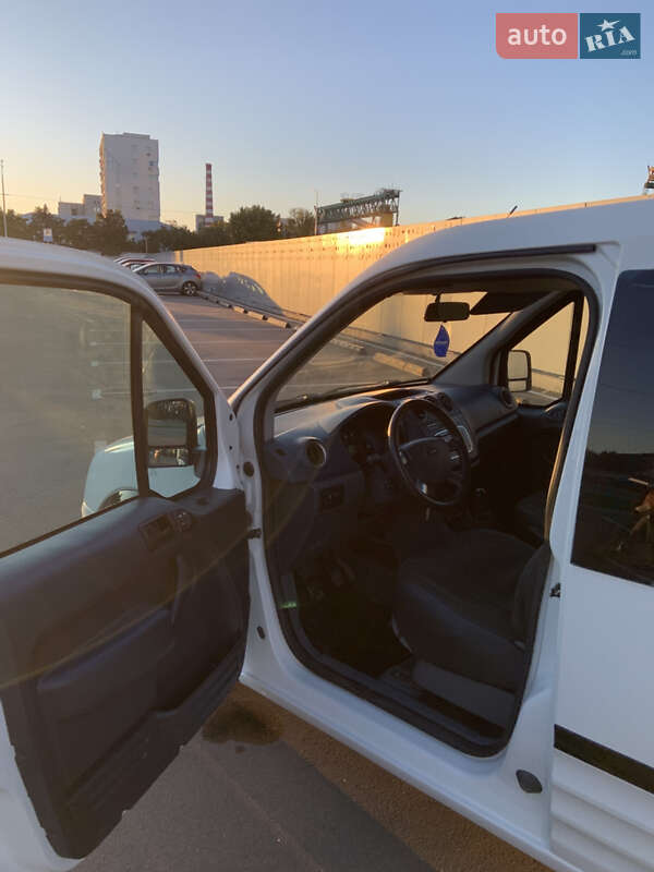 Минивэн Ford Transit Connect 2009 в Киеве