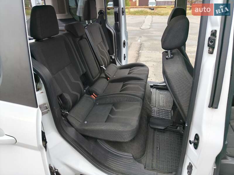 Минивэн Ford Transit Connect 2015 в Киеве