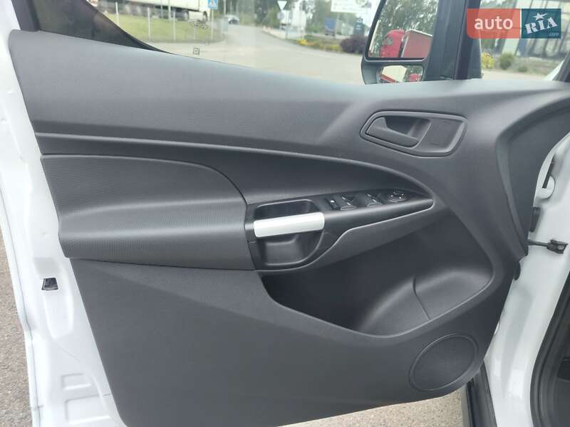 Мінівен Ford Transit Connect 2017 в Волі-Ковельській