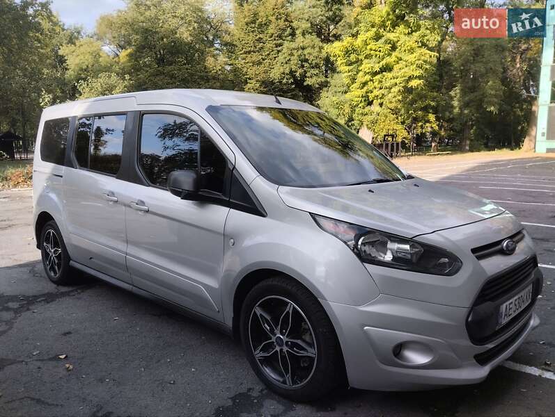 Минивэн Ford Transit Connect 2017 в 