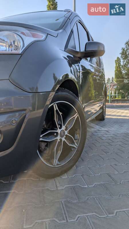 Мінівен Ford Transit Connect 2017 в Кременчуці