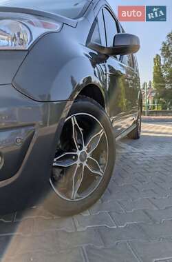 Мінівен Ford Transit Connect 2017 в 