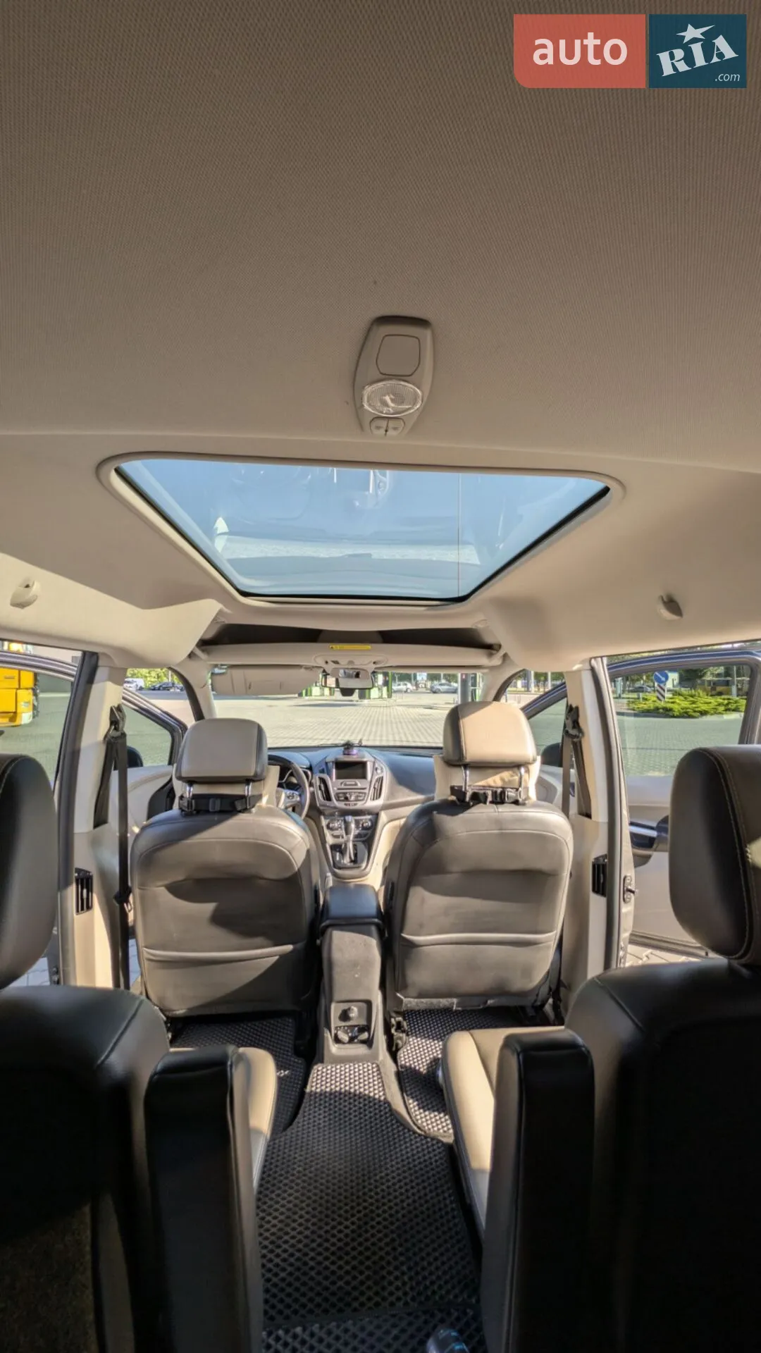 2017 Ford Transit Connect - мініатюра 25