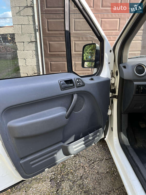 Другие грузовики Ford Transit Connect 2013 в Запорожье фото 4 Другие грузовики Ford Transit Connect 2013 в Запорожье