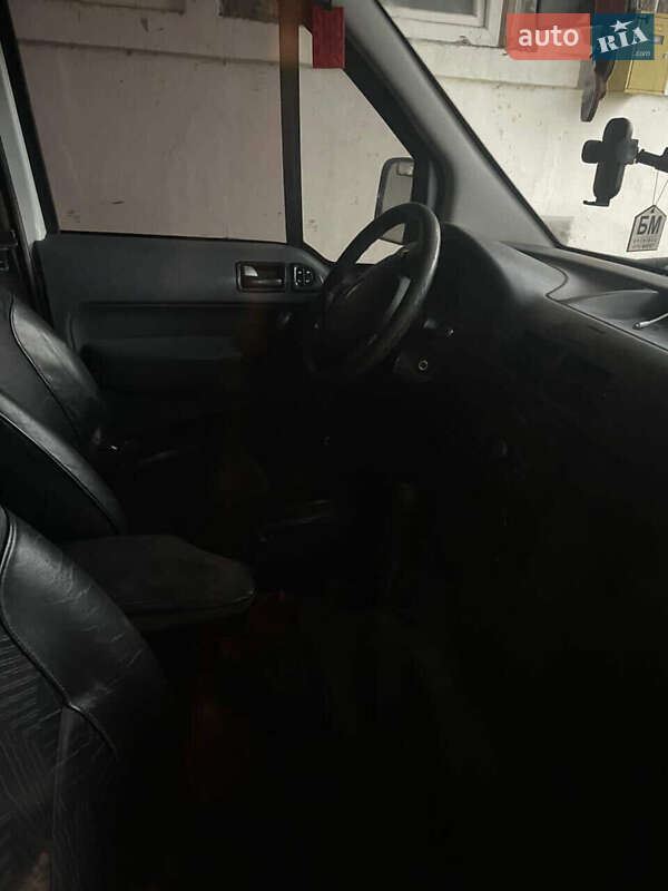 Минивэн Ford Transit Connect 2008 в Черновцах