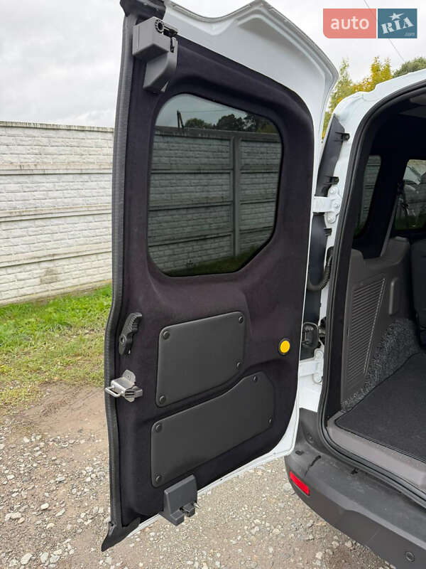 Минивэн Ford Transit Connect 2018 в Андрушевке