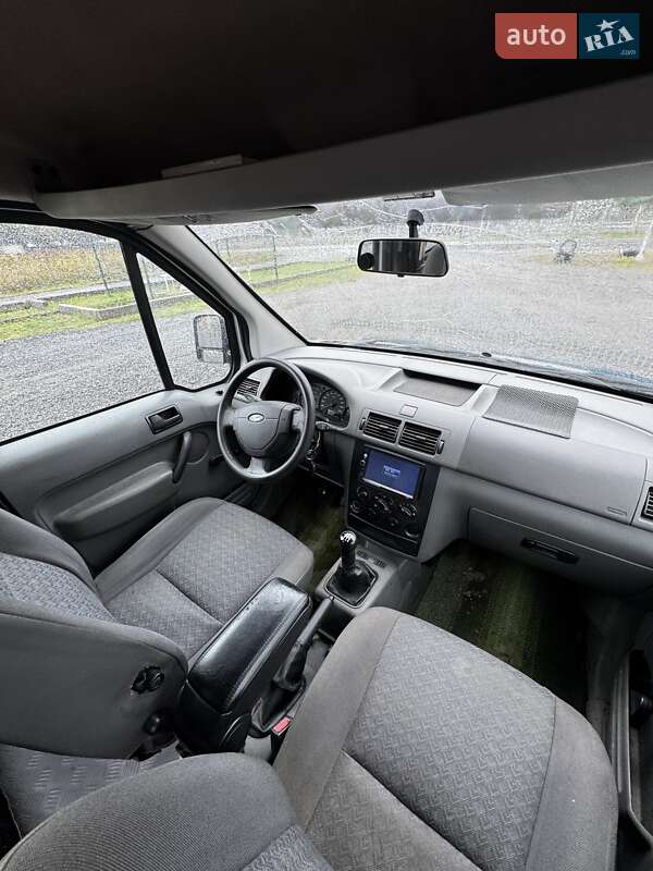 Минивэн Ford Transit Connect 2005 в Ужгороде