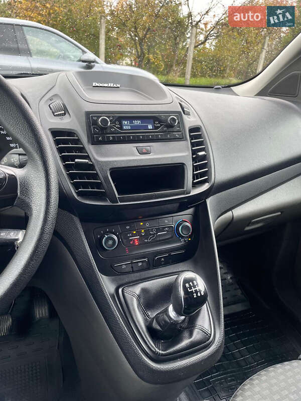 Грузовой фургон Ford Transit Connect 2019 в Львове
