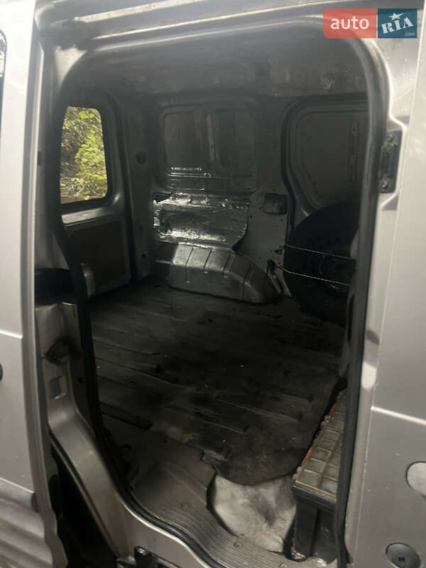 Вантажний фургон Ford Transit Connect 2004 в Києві фото 12 Вантажний фургон Ford Transit Connect 2004 в Києві