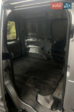 Грузовой фургон Ford Transit Connect 2004 в  фото 12 Грузовой фургон Ford Transit Connect 2004 в