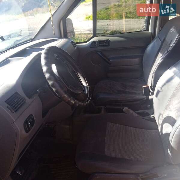Минивэн Ford Transit Connect 2003 в Снигиревке фото 5 Минивэн Ford Transit Connect 2003 в Снигиревке