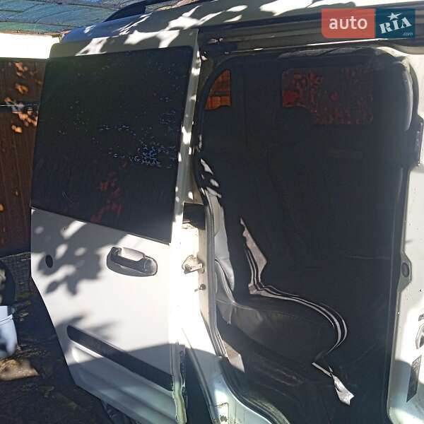 Минивэн Ford Transit Connect 2003 в Снигиревке фото 30 Минивэн Ford Transit Connect 2003 в Снигиревке