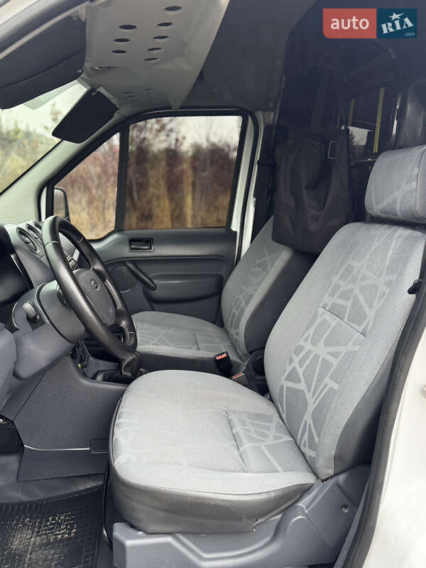 Грузовой фургон Ford Transit Connect 2011 в Снятине фото 12 Грузовой фургон Ford Transit Connect 2011 в Снятине