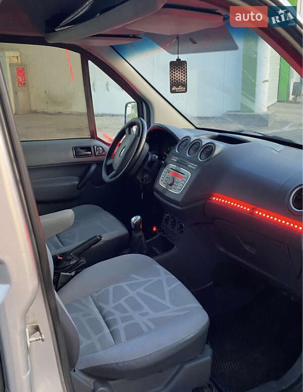 Минивэн Ford Transit Connect 2010 в Виноградове фото 3 Минивэн Ford Transit Connect 2010 в Виноградове