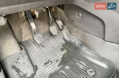 Грузовой фургон Ford Transit Connect 2013 в Львове