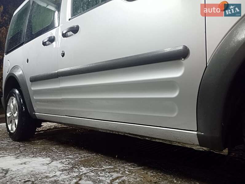 Минивэн Ford Transit Connect 2005 в Волочиске