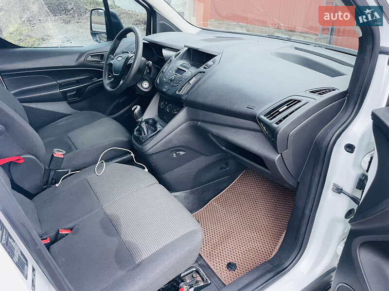 Грузовой фургон Ford Transit Connect 2016 в Черновцах