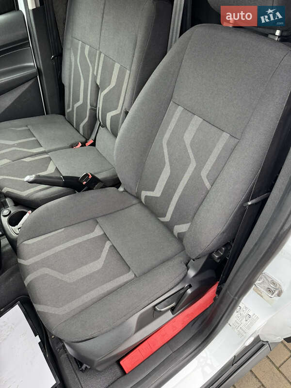 Вантажний фургон Ford Transit Connect 2018 в Луцьку