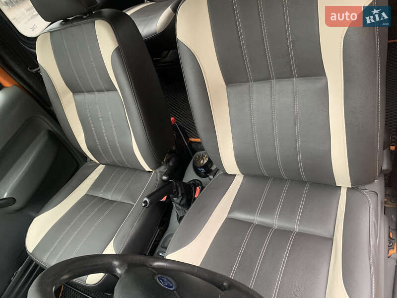 Мінівен Ford Transit Connect 2005 в Києві