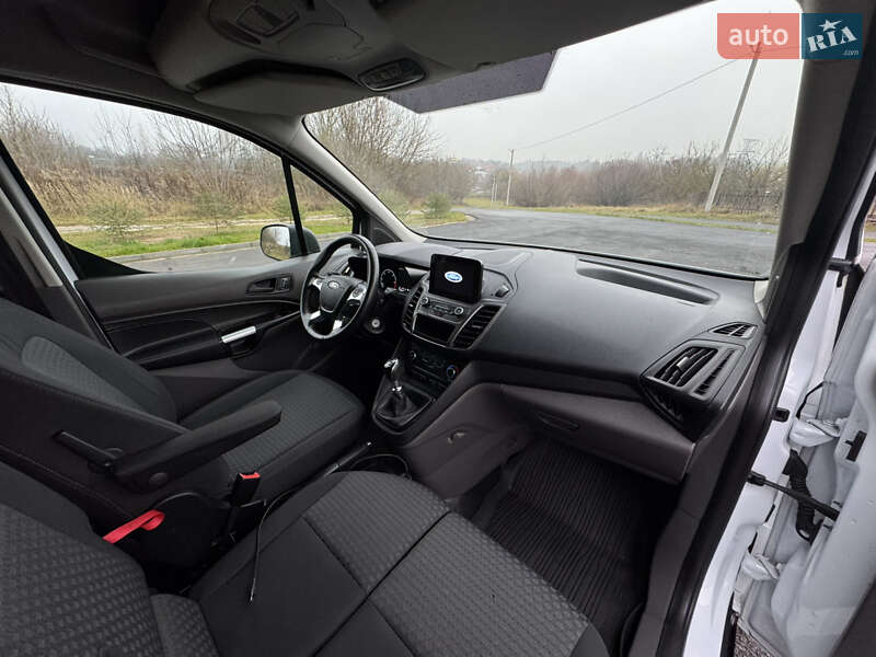 Грузовой фургон Ford Transit Connect 2019 в Ровно фото 20 Грузовой фургон Ford Transit Connect 2019 в Ровно
