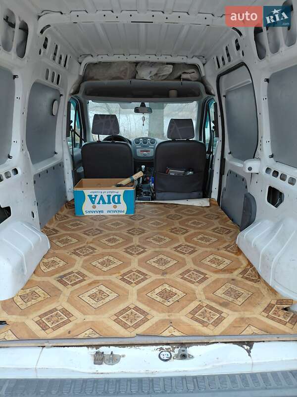 Грузовой фургон Ford Transit Connect 2013 в Звенигородке фото 17 Грузовой фургон Ford Transit Connect 2013 в Звенигородке