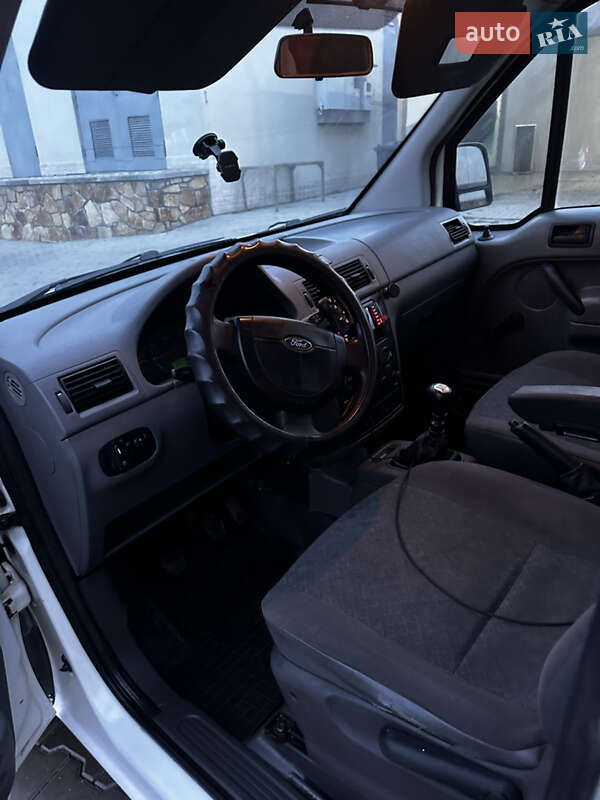 Минивэн Ford Transit Connect 2003 в Могилев-Подольске фото 13 Минивэн Ford Transit Connect 2003 в Могилев-Подольске